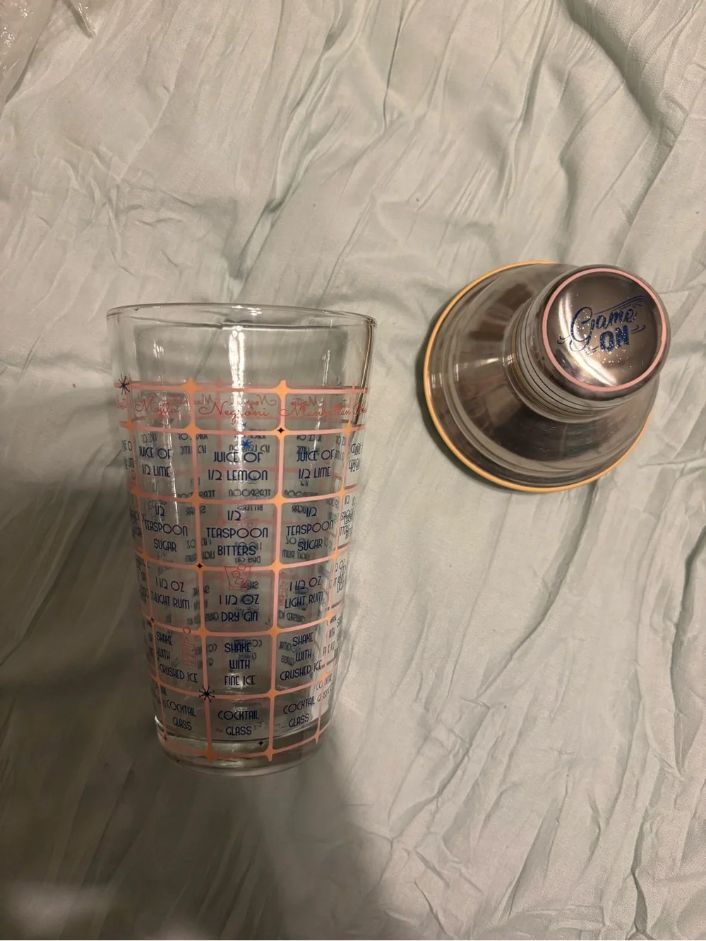 NWT Miranda Lambert Shaker Set